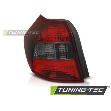 Feu arrière rouge fumé côté gauche TYC compatible BMW E87 04-08.07 Feu arrière rouge fumé côté gauche TYC compatible BMW E87 04-08.07
