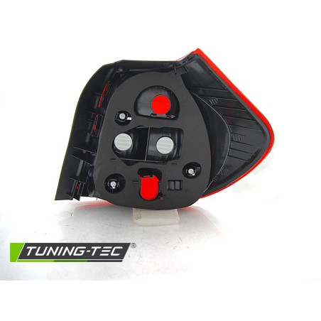 Feu arrière rouge fumé côté gauche TYC compatible BMW E87 04-08.07 Feu arrière rouge fumé côté gauche TYC compatible BMW E87 04-08.07