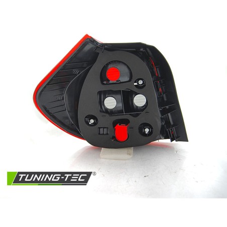 Feu arrière rouge fumé côté droit TYC pour BMW E87 04-08.07 Feu arrière rouge fumé côté droit TYC pour BMW E87 04-08.07