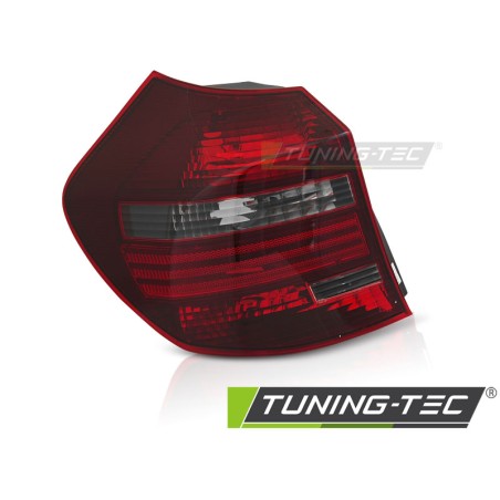 Feu arrière rouge fumé côté gauche TYC compatible BMW E87/E81 LCI 07-11 Feu arrière rouge fumé côté gauche TYC compatible BMW E87/E81 LCI 07-11