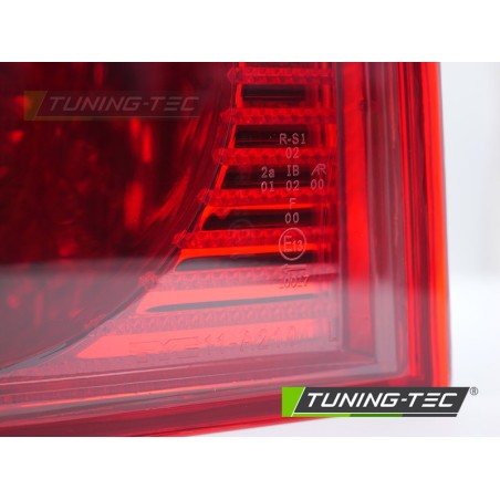 Feu arrière rouge blanc côté droit TYC pour VW Passat 3BG 00-05 Variant Feu arrière rouge blanc côté droit TYC pour VW Passat 3BG 00-05 Variant