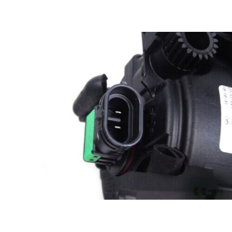 Phare antibrouillard avant droit halogène Audi A3 (8P) A4 (B7) 8E0941700E Phare antibrouillard avant droit halogène Audi A3 (8P) A4 (B7) 8E0941700E
