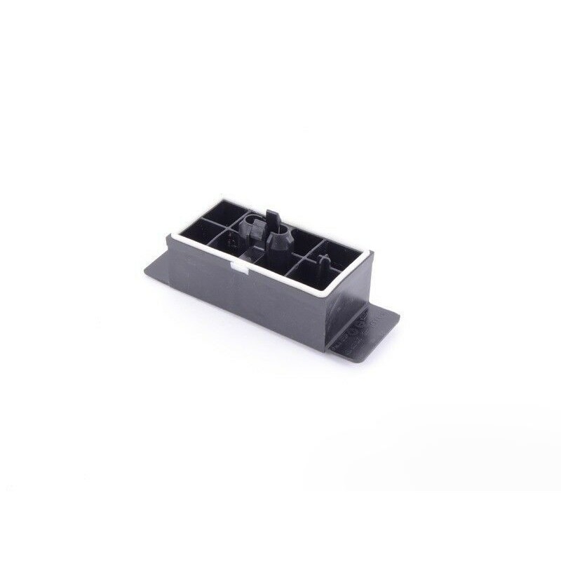 Bouchon noir pour support de cric avant Audi A6 A7 (C7 4G) original Bouchon noir pour support de cric avant Audi A6 A7 (C7 4G) original