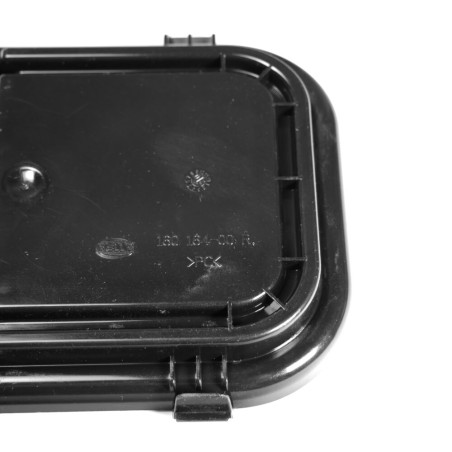 Cache de protection avant droit pour phare Audi A6 S6 RS6 (C6 4F) Cache de protection avant droit pour phare Audi A6 S6 RS6 (C6 4F)