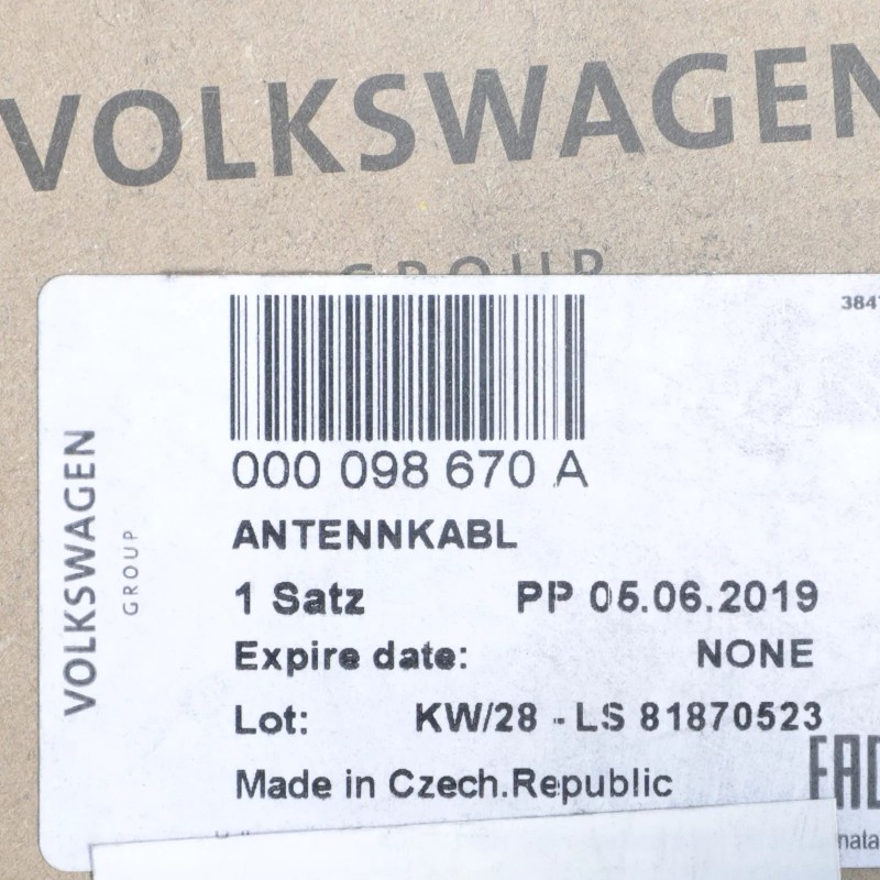 Adaptateur de fil d'antenne Audi Volkswagen Passat 2016-2017 000-098-670-A