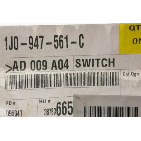 Nouveau véritable interrupteur de frein d'urgence OEM VW Volkswagen sur poignée de frein à main 1J0947561C Nouveau véritable interrupteur de frein d'urgence OEM VW Volkswagen sur poignée de frein à main 1J0947561C