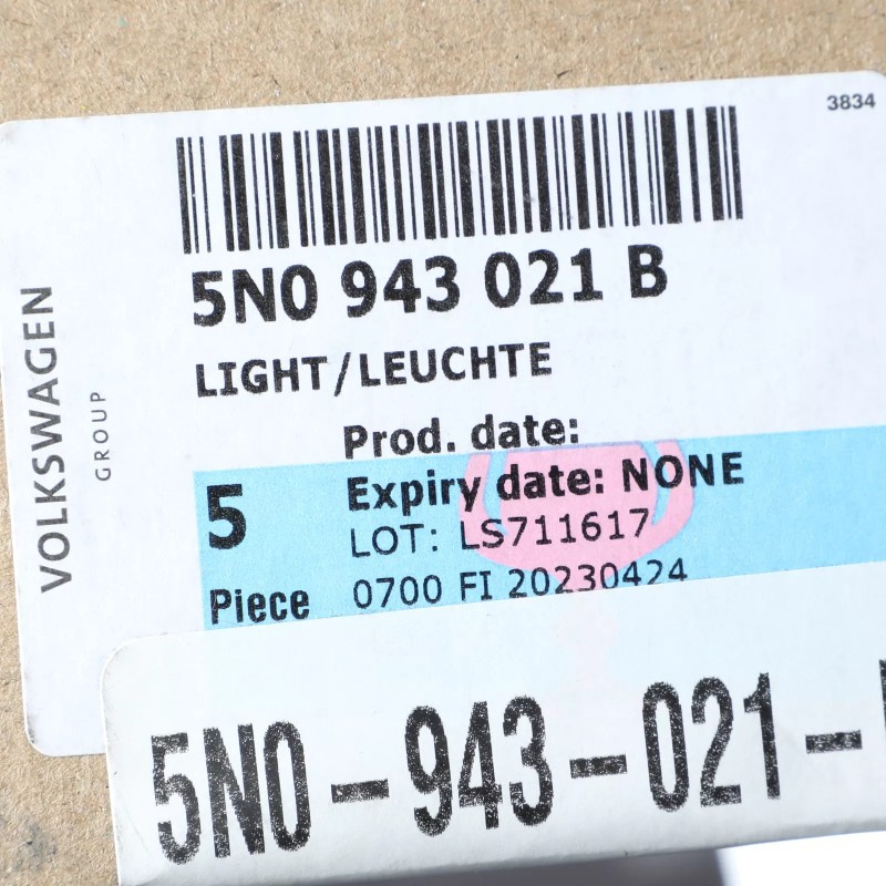 Nouvelle pièce d'origine Volkswagen 2011-18 Jetta Passat Tiguan éclairage de plaque d'immatriculation 5N0-943-021-B