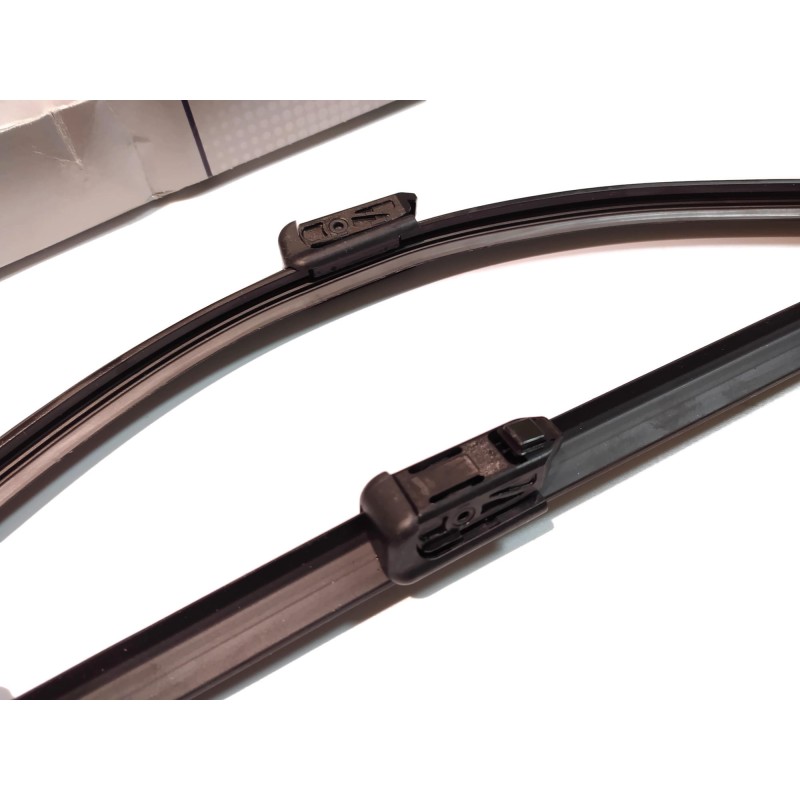 Balais d'essuie-glace avant Aero VW Touran 5T Aerotwin 5TB998002 Balais d'essuie-glace avant Aero VW Touran 5T Aerotwin 5TB998002