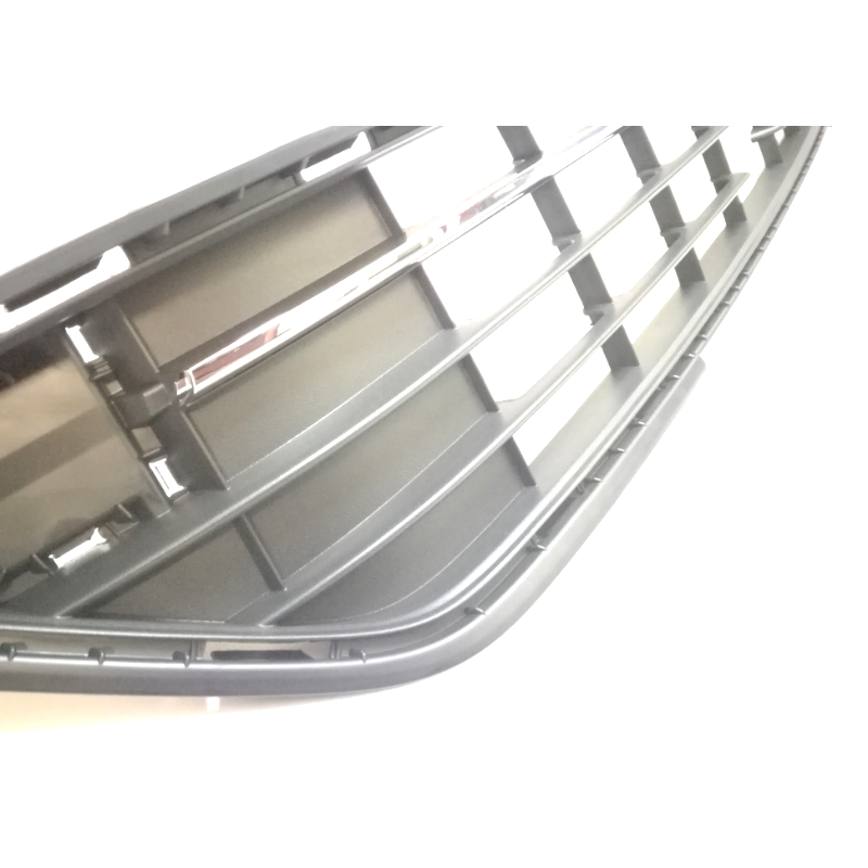 Grille centrale inférieure pare-chocs avant VW Golf Sportsvan Grille centrale inférieure pare-chocs avant VW Golf Sportsvan