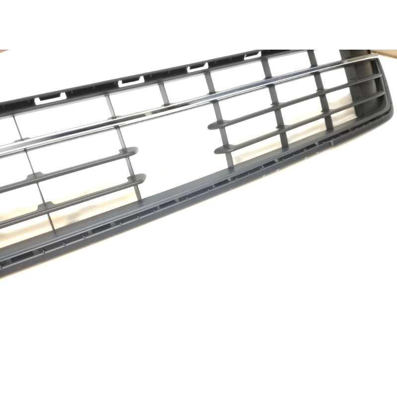 Grille centrale inférieure pare-chocs avant VW Golf Sportsvan Grille centrale inférieure pare-chocs avant VW Golf Sportsvan