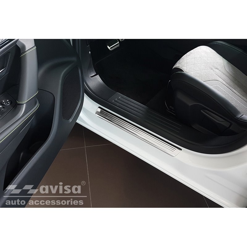Seuils de portes inox sur mesure pour Peugeot 2008 II 2020- 'Lines' - 4-pièces