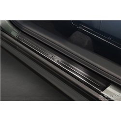 Seuils de portes inox noir sur mesure pour Toyota Aygo X 2022- 'Lines X' - 4-pièces