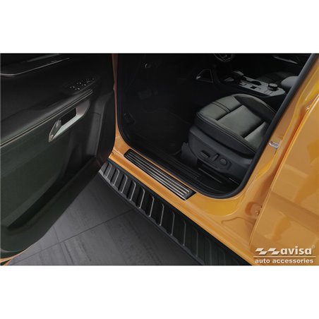 Seuils de portes inoxydable noir sur mesure pour Ford Ranger VI 2022- 'Lines' - 4-pièces Seuils de portes inoxydable noir sur mesure pour Ford Ranger VI 2022- 'Lines' - 4-pièces