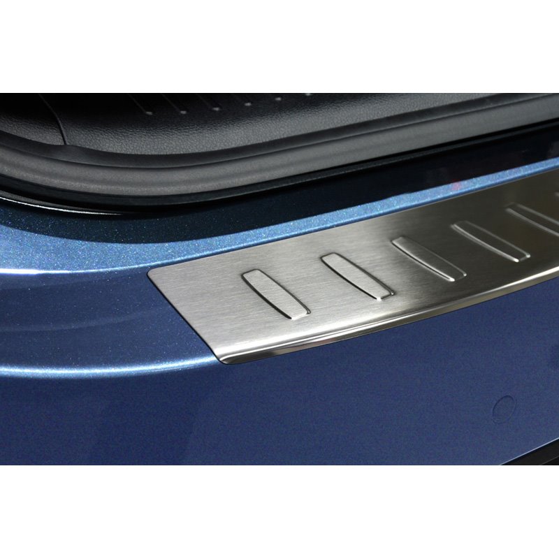 Protection de seuil arrière inox sur mesure pour Kia Carens 2012-2018 'Ribs'