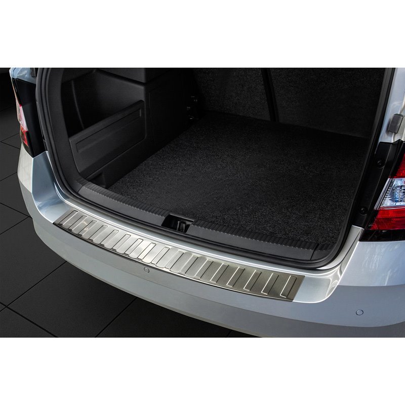 Protection de seuil arrière inox sur mesure pour Skoda Fabia III Combi 2015-2018 'Ribs'