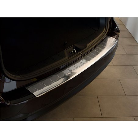 Protection de seuil arrière inox sur mesure pour Subaru Forester IV 2012-2015 & FL 2015-2018 'Ribs' Protection de seuil arrière inox sur mesure pour Subaru Forester IV 2012-2015 & FL 2015-2018 'Ribs'