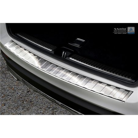 Protection de seuil arrière inox sur mesure pour Mercedes GLC 2015-2019 & FL 2019- 'Ribs' Protection de seuil arrière inox sur mesure pour Mercedes GLC 2015-2019 & FL 2019- 'Ribs'