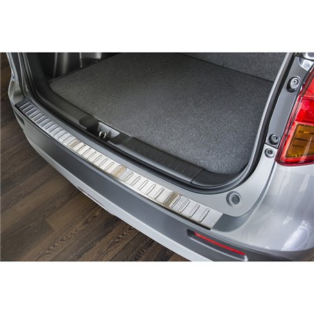 Protection de seuil arrière inox sur mesure pour Suzuki Vitara II 2015-2018 & Facelift 2018- 'Ribs' Protection de seuil arrière inox sur mesure pour Suzuki Vitara II 2015-2018 & Facelift 2018- 'Ribs'