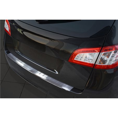 Protection de seuil arrière inox sur mesure pour Peugeot 508SW 2011- 'Ribs' Protection de seuil arrière inox sur mesure pour Peugeot 508SW 2011- 'Ribs'