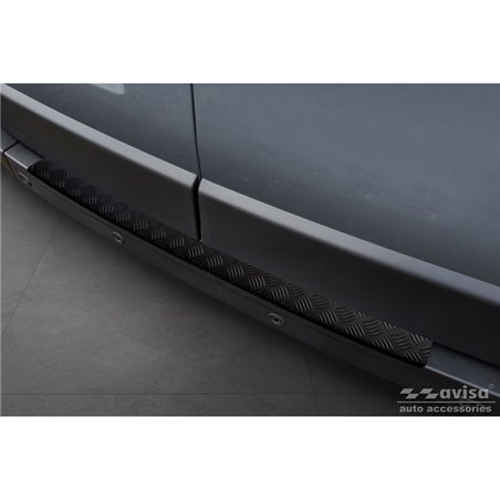 Protection de seuil arrière en aluminium noir mat sur mesure pour Opel Movano / Renault Master II 2010-2018 & 2018-2021 'Riffled Protection de seuil arrière en aluminium noir mat sur mesure pour Opel Movano / Renault Master II 2010-2018 & 2018-2021 'Riffled