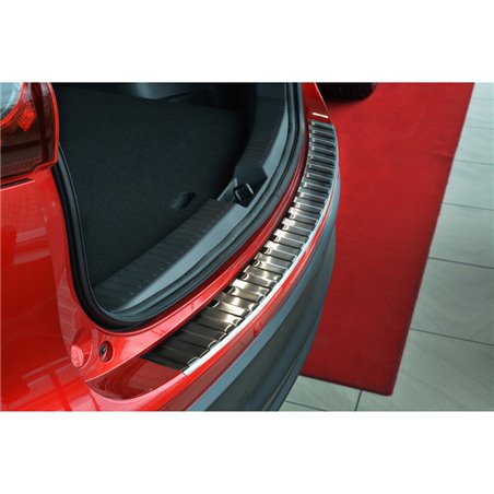 Protection de seuil arrière inox noir sur mesure pour Mazda CX-5 2012-2017 'Ribs' Protection de seuil arrière inox noir sur mesure pour Mazda CX-5 2012-2017 'Ribs'