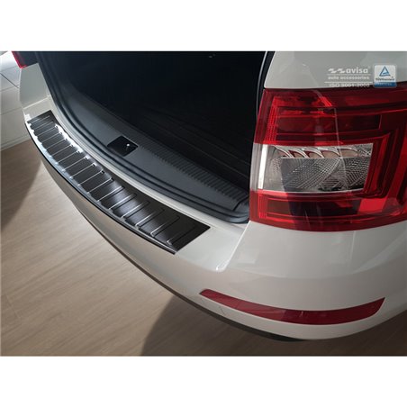 Protection de seuil arrière inox noir sur mesure pour Skoda Octavia III Kombi 2013-2016 'Ribs' Protection de seuil arrière inox noir sur mesure pour Skoda Octavia III Kombi 2013-2016 'Ribs'