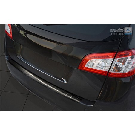 Protection de seuil arrière inox noir sur mesure pour Peugeot 508 SW 2011-2018 'Ribs' Protection de seuil arrière inox noir sur mesure pour Peugeot 508 SW 2011-2018 'Ribs'