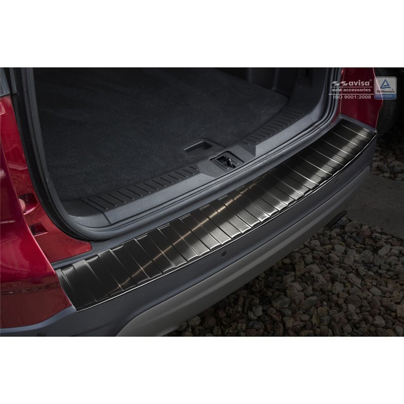 Protection de seuil arrière inox noir sur mesure pour Ford Kuga II 2013-2019 'Ribs'