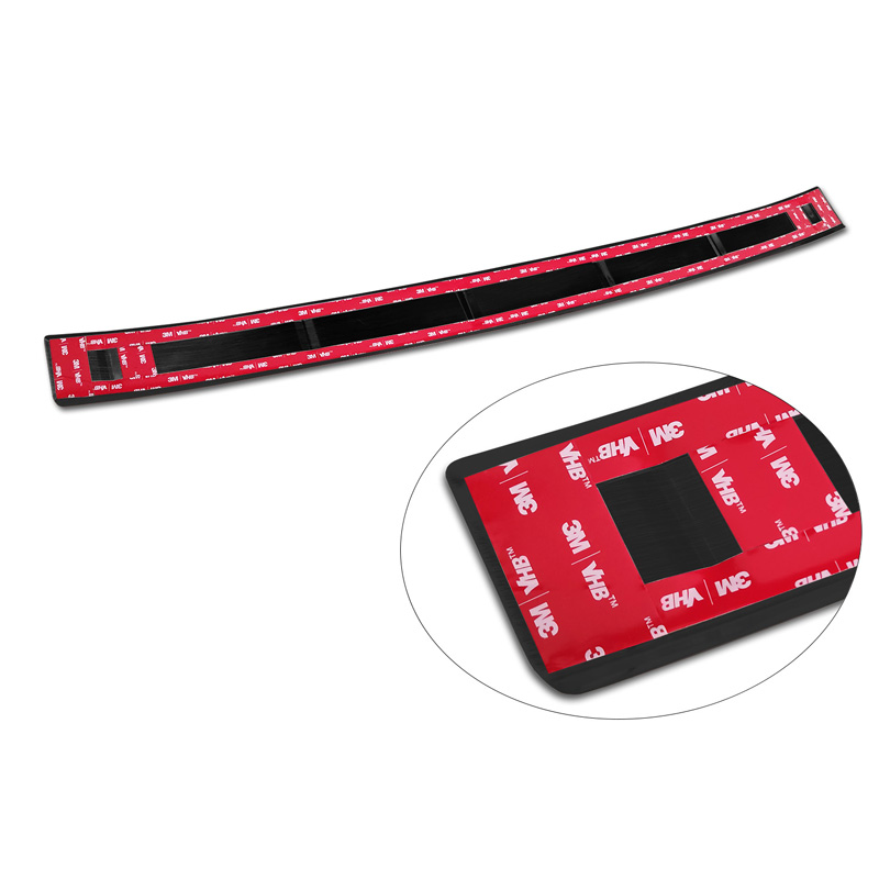 Protection de seuil arrière inox noir sur mesure pour Honda Civic XI HB 2022- 'Ribs'