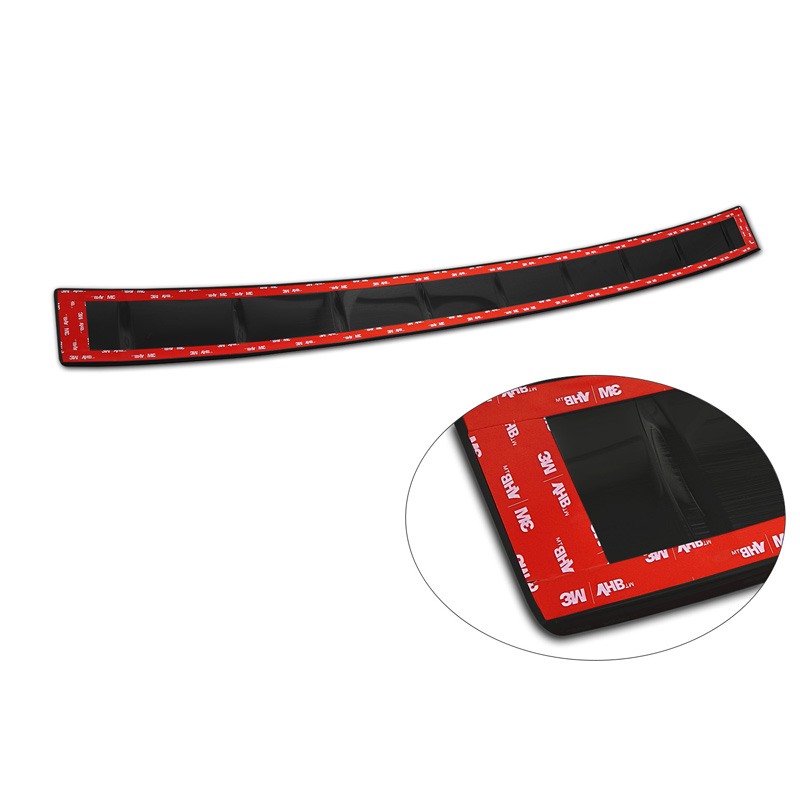 Protection de seuil arrière inox Noir-Chromé sur mesure pour Volkswagen Tiguan (CT1) 2024- 'Ribs'