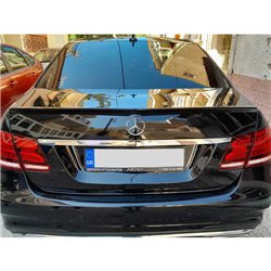 Lèvre spoiler arrière sur mesure pour Mercedes Classe-E W212 Sedan (PU)