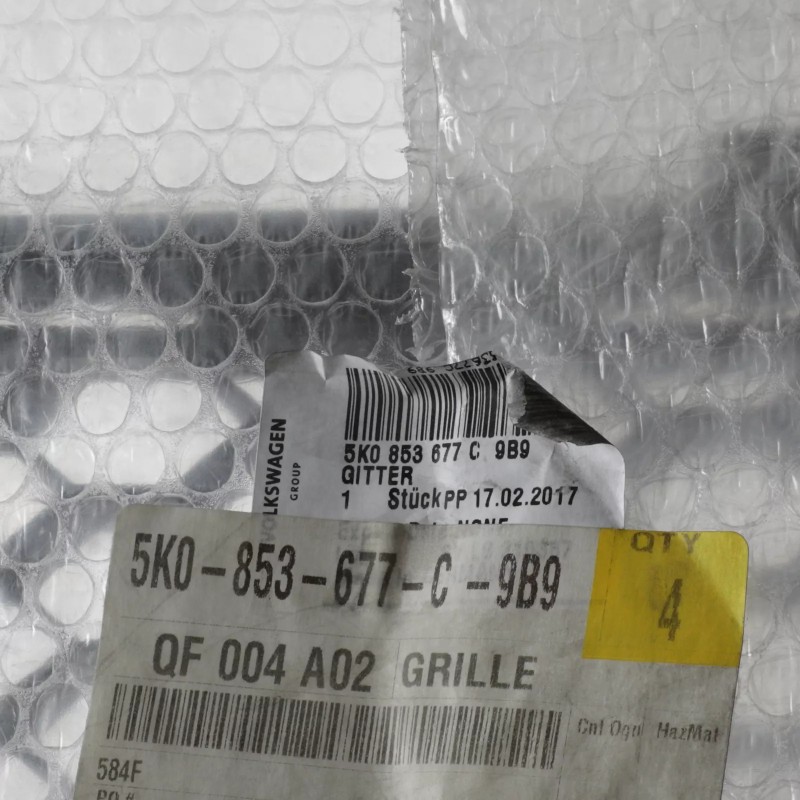 Nouvelle grille inférieure droite OEM Volkswagen GTI 2010-2014 5K0-853-677-C-9B9