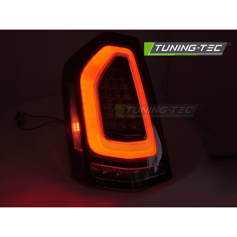 CHRYSLER 300C 11-14 RED LED BAR