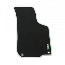 Tapis de sol en velours premium pour Skoda Octavia (1U) VRS - côté droit avant