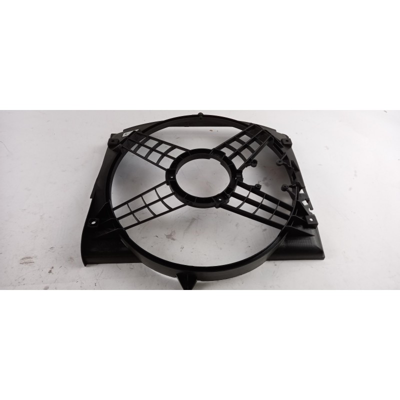 Support De Ventilateur De Radiateur | BMW | 17117790897 | 7790897 | Pièce d'origine oem