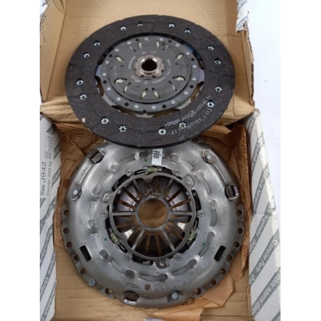 Kit D''Embrayage | FIAT GROUP | 55220828 | 0055220828 | Pièce d'origine oem Kit D''Embrayage | FIAT GROUP | 55220828 | 0055220828 | Pièce d'origine oem