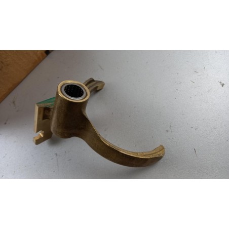 Fourchette De Levier De Vitesses | FIAT GROUP | K05069173AA | | Pièce d'origine oem Fourchette De Levier De Vitesses | FIAT GROUP | K05069173AA | | Pièce d'origine oem