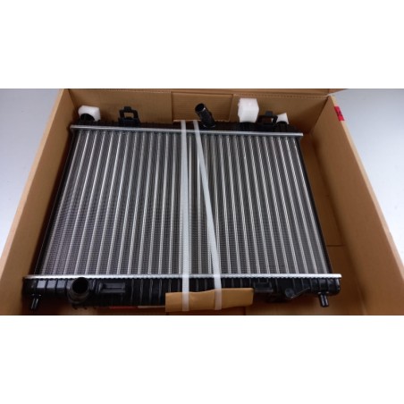 Radiateur De Refroidissement Du Moteur | FORD | 1897436 | ME8V518005DG | Pièce d'origine oem Radiateur De Refroidissement Du Moteur | FORD | 1897436 | ME8V518005DG | Pièce d'origine oem