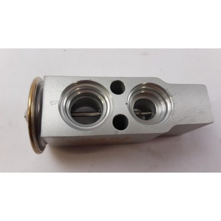 Valve HYUNDAI/KIA 0K2FE61J30  Pièce d'origine oem