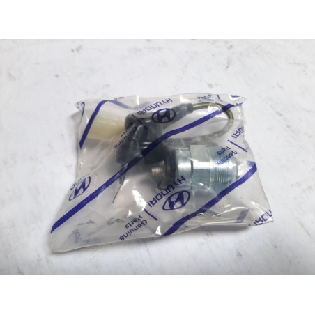 Valve HYUNDAI/KIA 3313742000 Pièce d'origine oem Valve HYUNDAI/KIA 3313742000 Pièce d'origine oem