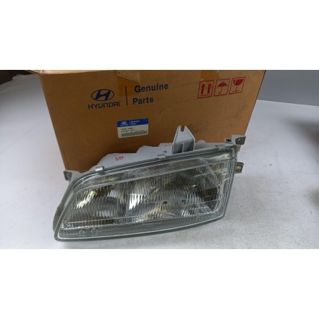 Phare HYUNDAI/KIA 921064A020  Pièce d'origine oem