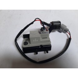 Relais D''Intervalle De Lavage MAZDA GDK15181Y  Pièce d'origine oem