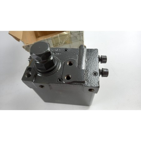 Pompe D''Inclinaison Pour Cabine Du Conducteur MERCEDES-BENZ A0015533601 0015533601 Pièce d'origine oem Pompe D''Inclinaison Pour Cabine Du Conducteur MERCEDES-BENZ A0015533601 0015533601 Pièce d'origine oem