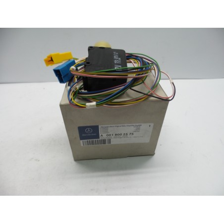 Elément De Contrôle Pour Verrouillage Centralisé MERCEDES-BENZ A0018002575 0018002575 Pièce d'origine oem Elément De Contrôle Pour Verrouillage Centralisé MERCEDES-BENZ A0018002575 0018002575 Pièce d'origine oem