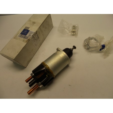Interrupteur Solénoïde Pour Démarreur MERCEDES-BENZ A0021520710 0021520710 Pièce d'origine oem Interrupteur Solénoïde Pour Démarreur MERCEDES-BENZ A0021520710 0021520710 Pièce d'origine oem