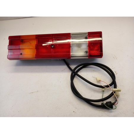 Feu Arrière MERCEDES-BENZ A0035444703 0035444703 Pièce d'origine oem Feu Arrière MERCEDES-BENZ A0035444703 0035444703 Pièce d'origine oem