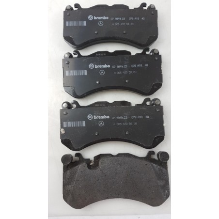 Plaquettes De Freins MERCEDES-BENZ A0074206520 0074206520 Pièce d'origine oem Plaquettes De Freins MERCEDES-BENZ A0074206520 0074206520 Pièce d'origine oem