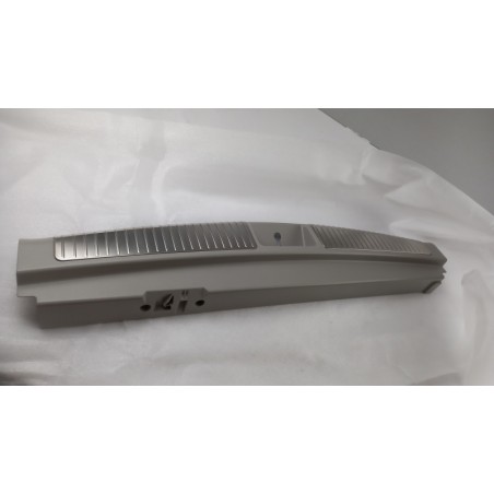 Seuil De Coffre MERCEDES-BENZ A16469000007E94 16469000007E94 Pièce d'origine oem Seuil De Coffre MERCEDES-BENZ A16469000007E94 16469000007E94 Pièce d'origine oem