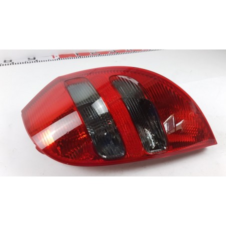 Feu Arrière MERCEDES-BENZ A1698201064 1698201064 Pièce d'origine oem Feu Arrière MERCEDES-BENZ A1698201064 1698201064 Pièce d'origine oem