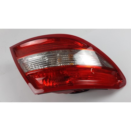 Feu Arrière MERCEDES-BENZ A2049068302 2049068302 Pièce d'origine oem Feu Arrière MERCEDES-BENZ A2049068302 2049068302 Pièce d'origine oem
